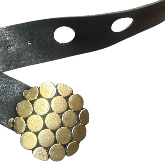 Emanuelle XS vintage gold heavy buckle  Black Belt with holes throughout GUC - Picture 10 of 10